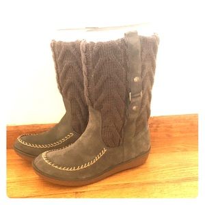 NEW American eagle outfitters boots size 5
